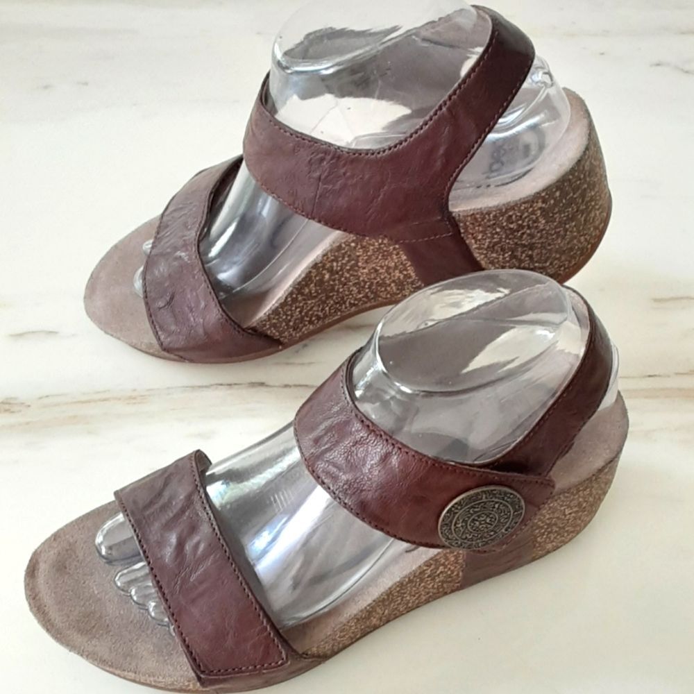 ABEO UNA Brown Leather Orthotic Wedge Cork Sandals Sz 8N